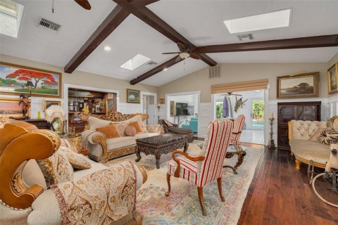 Casa en venta en Dunedin, Florida, 4 dormitorios, 510.96 m2 № 2133393 - foto 10