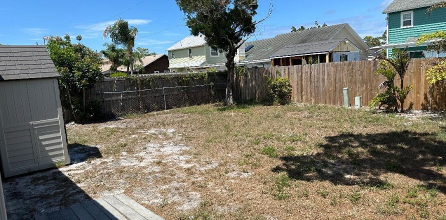 House in Stuart, Florida 3 bedrooms, 128.39 sq.m. № 1159707