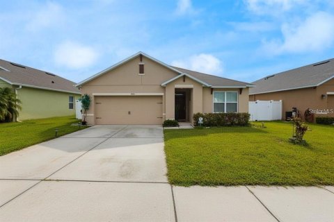 House in Winter Haven, Florida 3 bedrooms, 157 sq.m. № 2363326