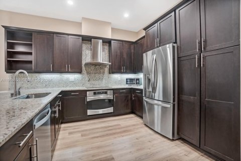 Снять в аренду виллу или дом в Бойнтон-Бич, Флорида 3 спальни, 171.03м2, № 2048310 - фото 13