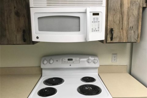 Condominio en venta en Tampa, Florida, 1 dormitorio, 53.51 m2 № 2206944 - foto 7