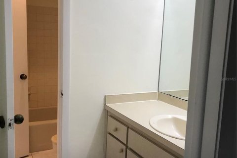 Condominio en venta en Tampa, Florida, 1 dormitorio, 53.51 m2 № 2206944 - foto 3