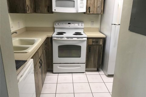 Condominio en venta en Tampa, Florida, 1 dormitorio, 53.51 m2 № 2206944 - foto 2