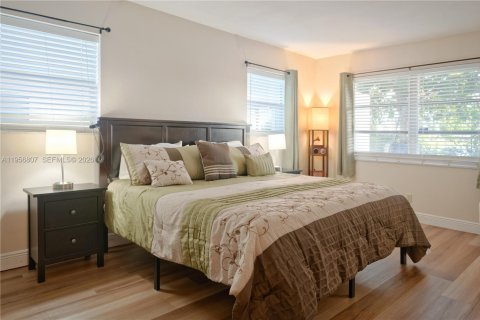 Casa en venta en Deerfield Beach, Florida, 2 dormitorios, 127.37 m2 № 2010772 - foto 28