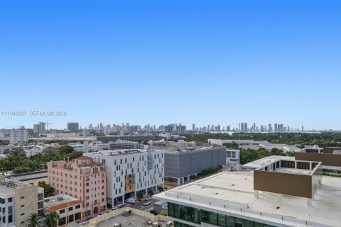Condo in Miami Beach, Florida  № 2005203 - photo 29
