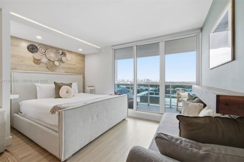 Condo in Miami Beach, Florida  № 2005203 - photo 17