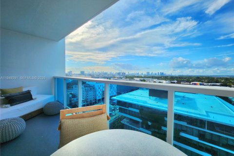 Condo in Miami Beach, Florida  № 2005203 - photo 19