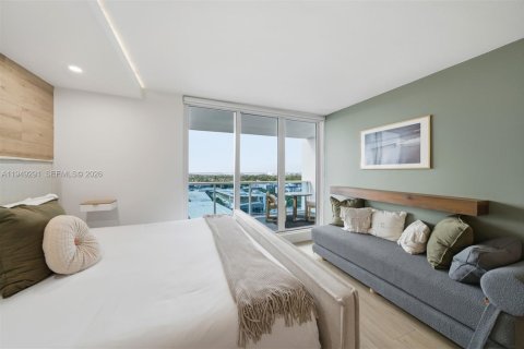 Condo in Miami Beach, Florida  № 2005203 - photo 26