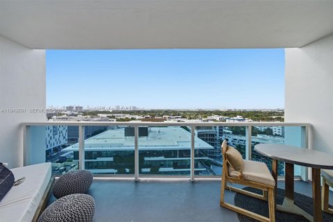 Condo in Miami Beach, Florida  № 2005203 - photo 25