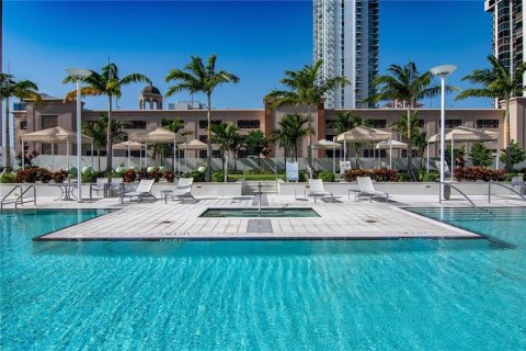 Condominio en alquiler en Saint Petersburg, Florida, 1 dormitorio, 113.81 m2 № 1797205 - foto 26