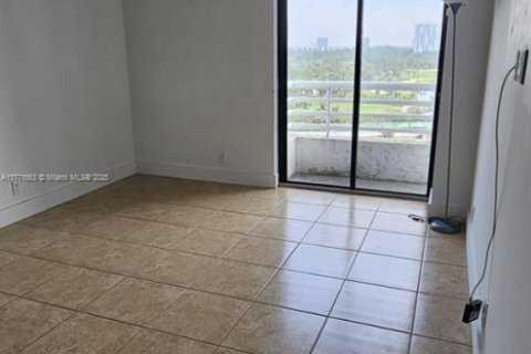 Купить кондоминиум в Авентура, Флорида 3 спальни, 109.72м2, № 2022883 - фото 7