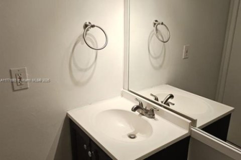 Купить кондоминиум в Авентура, Флорида 3 спальни, 109.72м2, № 2022883 - фото 17