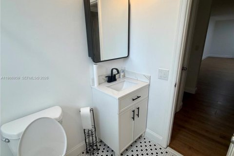 Villa ou maison à louer à Miami, Floride: 3 chambres, 152.17 m2 № 2048877 - photo 21