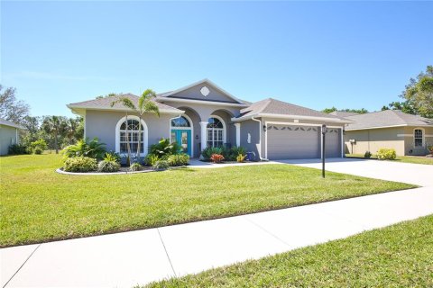 House in Parrish, Florida 4 bedrooms, 244.98 sq.m. № 1612470 - photo 1