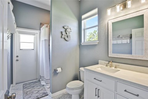 House in Parrish, Florida 4 bedrooms, 244.98 sq.m. № 1612470 - photo 27