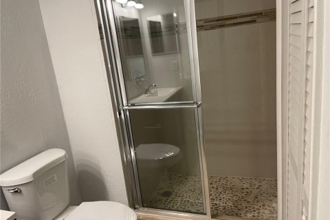 Condo in Weston, Florida, 2 bedrooms № 2191187 - photo 12