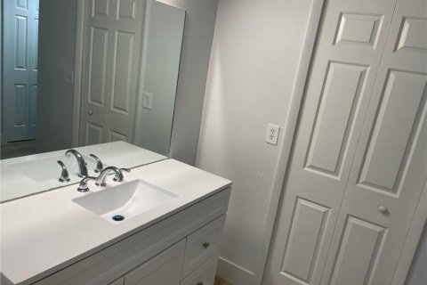 Condo in Weston, Florida, 2 bedrooms № 2191187 - photo 19