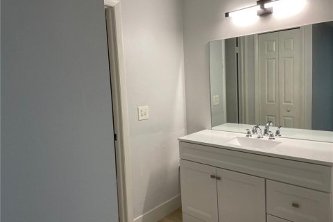 Condo in Weston, Florida, 2 bedrooms № 2191187 - photo 21