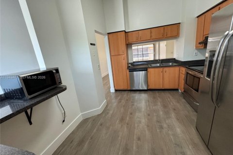 Condo in Miramar, Florida, 1 bedroom  № 2002227 - photo 22