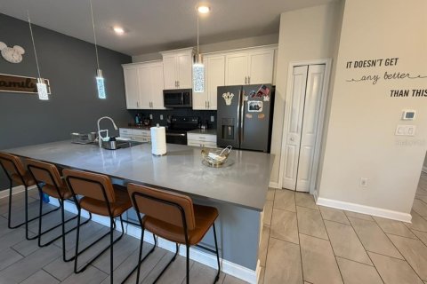 Touwnhouse à vendre à Kissimmee, Floride: 4 chambres, 177.81 m2 № 2425213 - photo 12