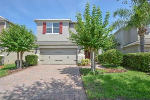 House in Apopka, Florida 4 bedrooms, 223.8 sq.m. № 1744318 - photo 3