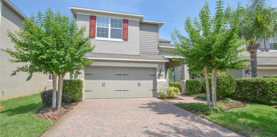 House in Apopka, Florida 4 bedrooms, 223.8 sq.m. № 1744318