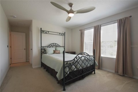 House in Apopka, Florida 4 bedrooms, 223.8 sq.m. № 1744318 - photo 28