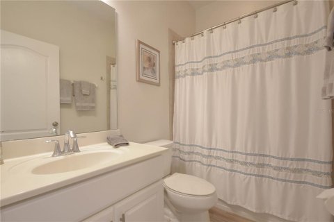 House in Apopka, Florida 4 bedrooms, 223.8 sq.m. № 1744318 - photo 17