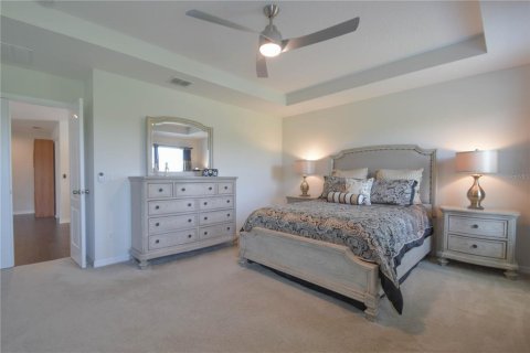 House in Apopka, Florida 4 bedrooms, 223.8 sq.m. № 1744318 - photo 22