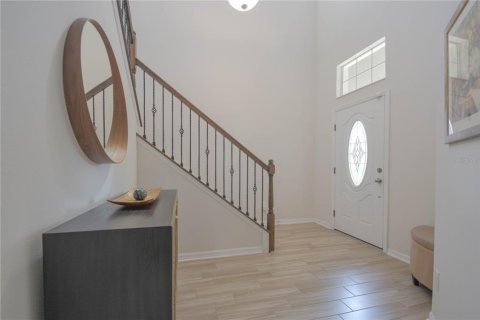 House in Apopka, Florida 4 bedrooms, 223.8 sq.m. № 1744318 - photo 5