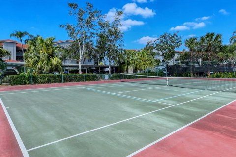 Condo in Sarasota, Florida, 2 bedrooms  № 2294452 - photo 27