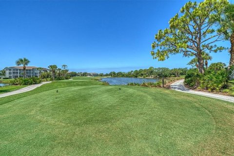 Condo in Sarasota, Florida, 2 bedrooms  № 2294452 - photo 22