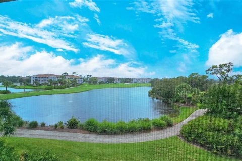Condo in Sarasota, Florida, 2 bedrooms  № 2294452 - photo 7