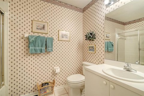 Condo in Sarasota, Florida, 2 bedrooms  № 2294452 - photo 19