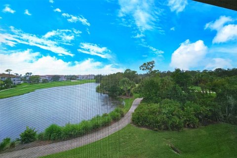 Condo in Sarasota, Florida, 2 bedrooms  № 2294452 - photo 5
