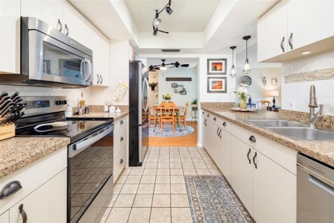Casa en venta en Sarasota, Florida, 3 dormitorios, 181.44 m2 № 2387380 - foto 8