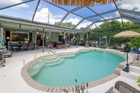 Casa en venta en Sarasota, Florida, 3 dormitorios, 181.44 m2 № 2387380 - foto 2