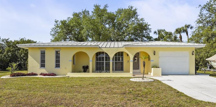 House in Port Charlotte, Florida 2 bedrooms, 123 sq.m. № 1872980