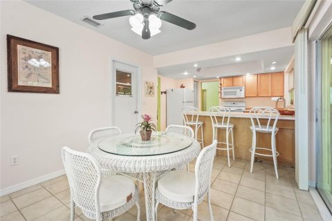 House in Port Charlotte, Florida 2 bedrooms, 123 sq.m. № 1872980 - photo 19