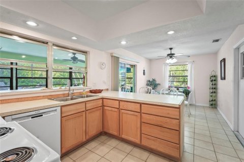 House in Port Charlotte, Florida 2 bedrooms, 123 sq.m. № 1872980 - photo 11