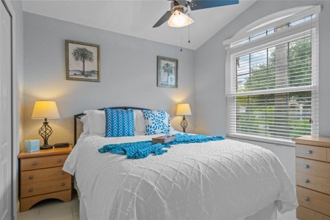 House in Davenport, Florida 5 bedrooms, 192.87 sq.m. № 1907198 - photo 14