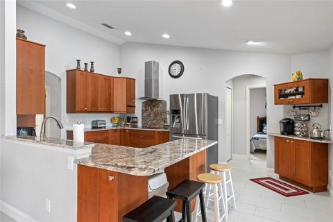 House in Davenport, Florida 5 bedrooms, 192.87 sq.m. № 1907198 - photo 5