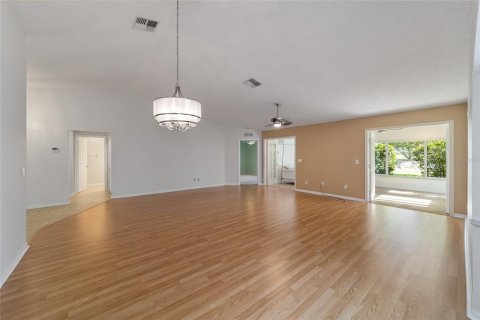 House in Ocala, Florida 2 bedrooms, 165.09 sq.m. № 1164569 - photo 19