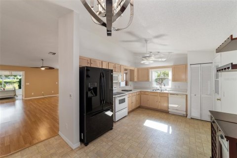House in Ocala, Florida 2 bedrooms, 165.09 sq.m. № 1164569 - photo 10