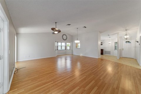 House in Ocala, Florida 2 bedrooms, 165.09 sq.m. № 1164569 - photo 22