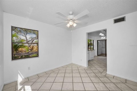 Copropriété à louer à Seminole, Floride: 2 chambres, 96.62 m2 № 2147683 - photo 11
