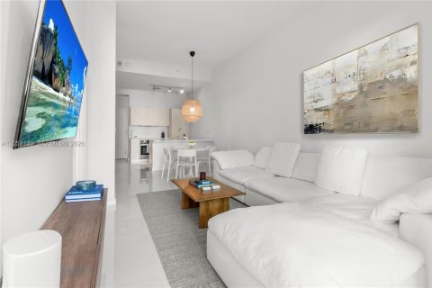 Купить кондоминиум в Майами, Флорида 1 спальня, 57.79м2, № 2158063 - фото 4
