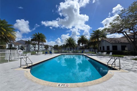 Condominio en venta en Davie, Florida, 3 dormitorios, 122.07 m2 № 2066496 - foto 21