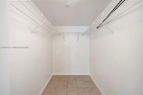 Condominio en venta en Davie, Florida, 3 dormitorios, 122.07 m2 № 2066496 - foto 15