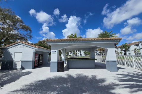 Condominio en venta en Davie, Florida, 3 dormitorios, 122.07 m2 № 2066496 - foto 25